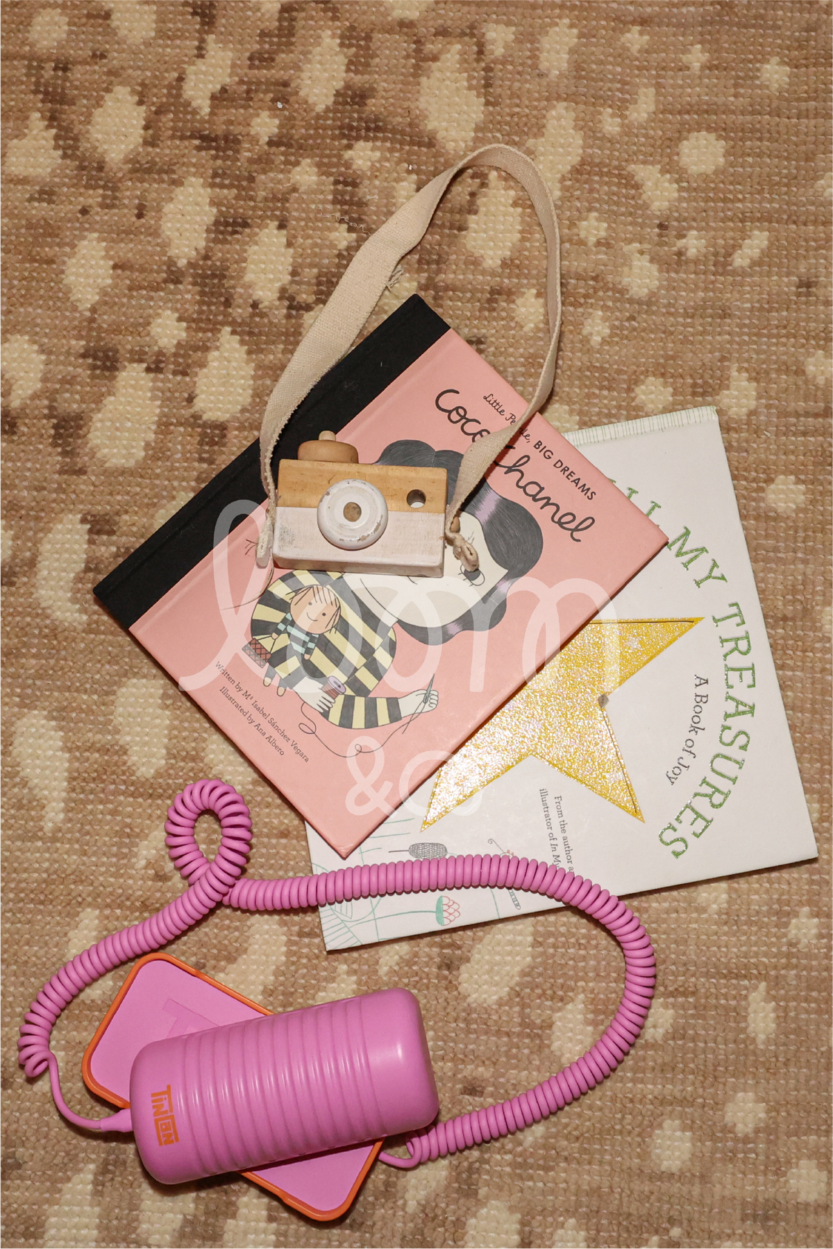 Gazelle | Sand Dollar